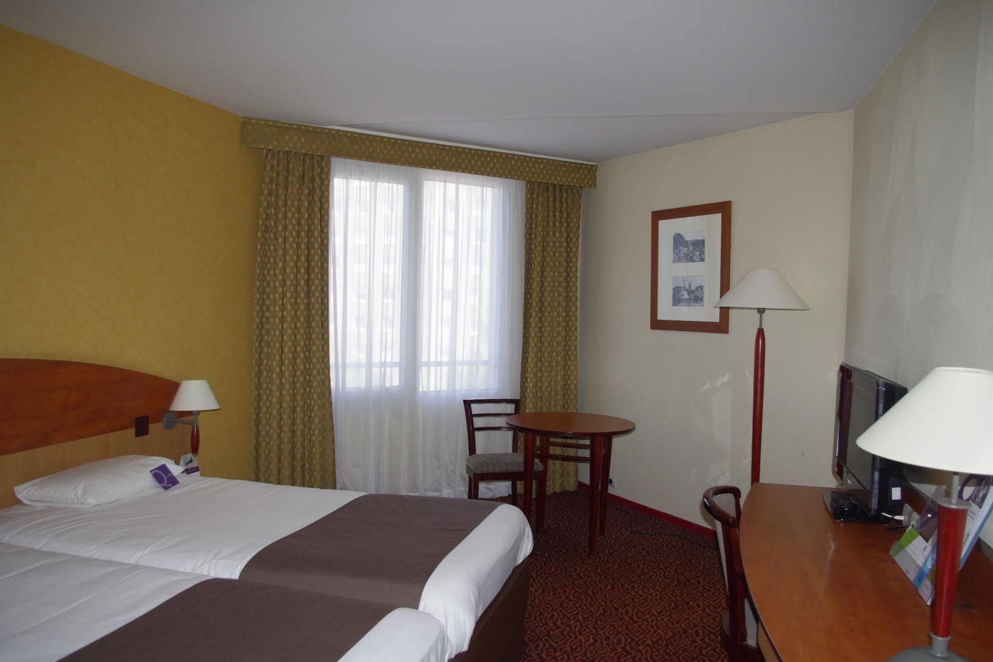 Mercure Saint Etienne Parc De L'Europe Exterior photo